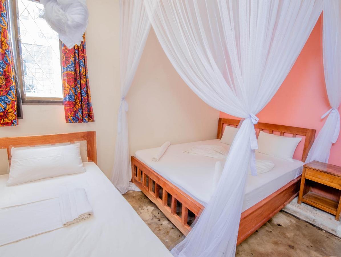 The Slow Leopard Dar es Salaam Exterior photo